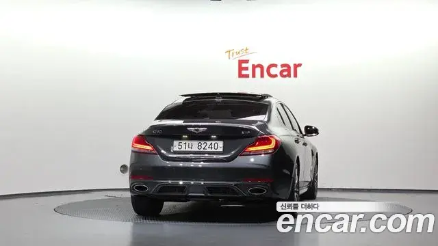 Genesis G70 2018 — Photo 4/20