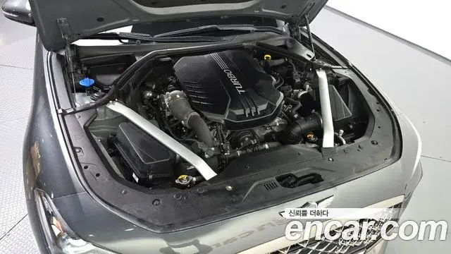 Genesis G70 2018 — Photo 6/20