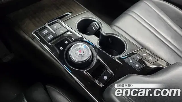 Kia K8 2023 — Photo 9/20
