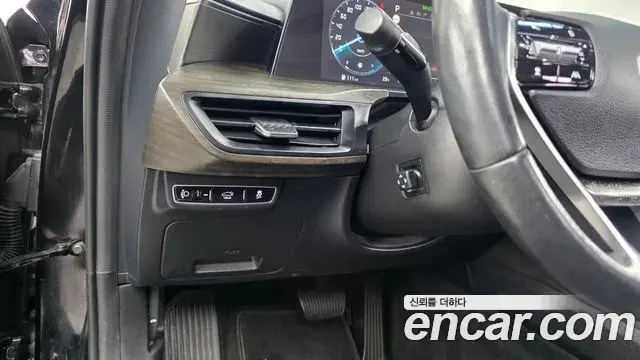 Kia K8 2023 — Photo 16/20