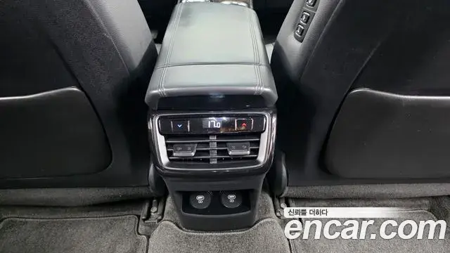 Kia K8 2023 — Photo 19/20