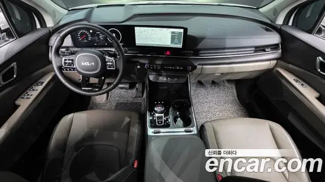 Kia Carnival 2024 — Photo 7/20