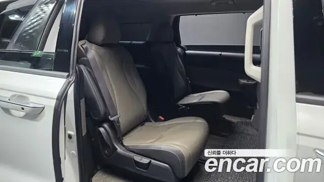 Kia Carnival 2024 — Photo 12/20