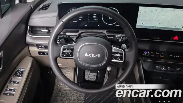 Kia Carnival 2024 — Photo 13/20