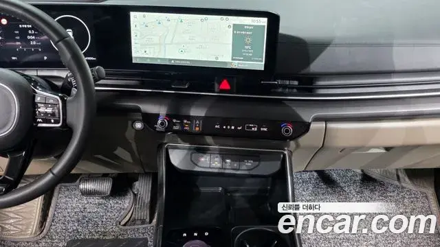 Kia Carnival 2024 — Photo 14/20