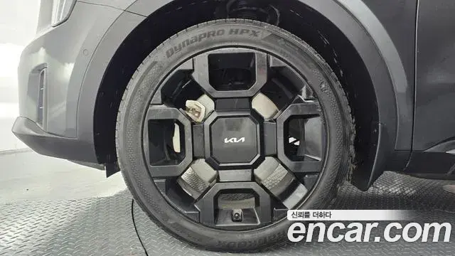 Kia Sorento 2023 — Photo 5/20