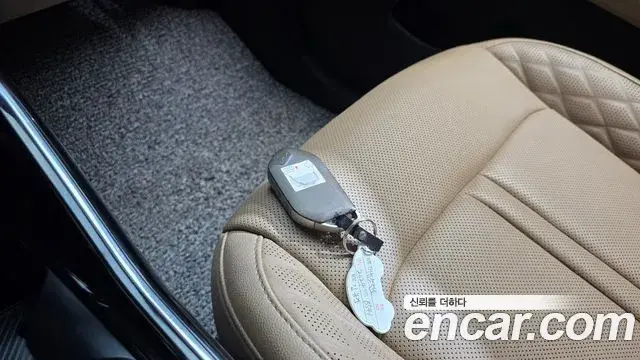 Kia Sorento 2023 — Photo 15/20
