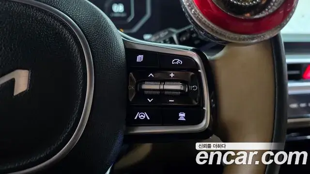Kia Sorento 2023 — Photo 16/20