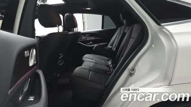 Mercedes-Benz GLE-Class 2026 — Photo 12/20