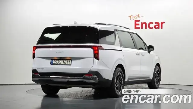 Kia Carnival 2024 — Photo 2/20