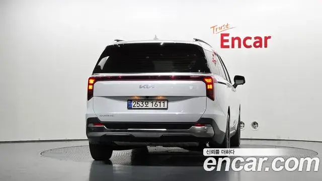 Kia Carnival 2024 — Photo 4/20