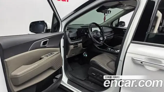 Kia Carnival 2024 — Photo 10/20