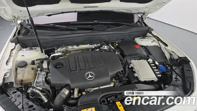 Mercedes-Benz GLB-Class 2022 — Şəkil 6/20