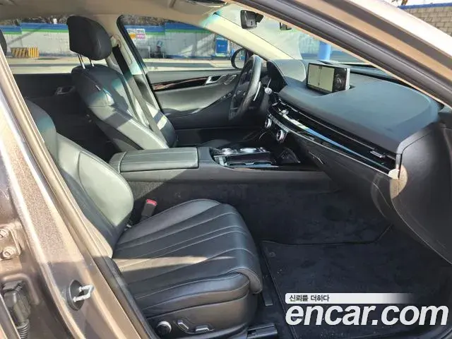 Genesis Electrified G80 2021 — Photo 5/15