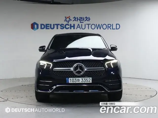 Mercedes-Benz GLE-Class 2021 — Photo 10/20