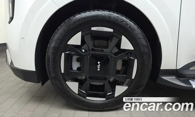 Kia Carnival 2025 — Photo 5/20