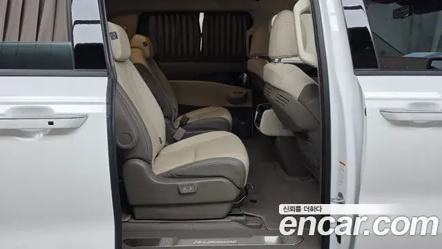 Kia Carnival 2025 — Photo 11/20