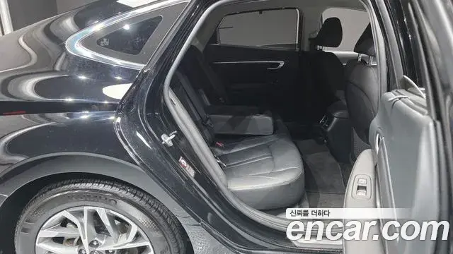 Hyundai Sonata 2022 — Şəkil 12/20