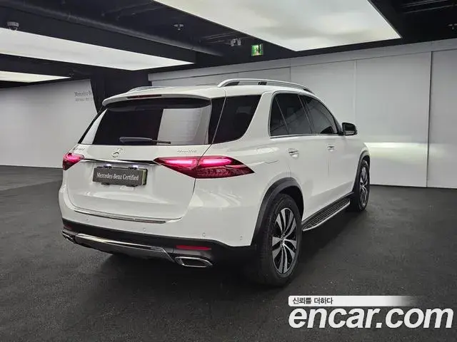 Mercedes-Benz GLE-Class 2026 — Photo 2/20