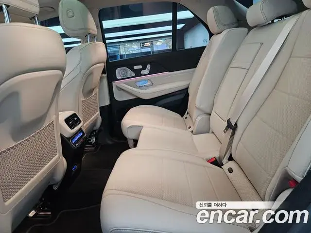 Mercedes-Benz GLE-Class 2026 — Photo 10/20