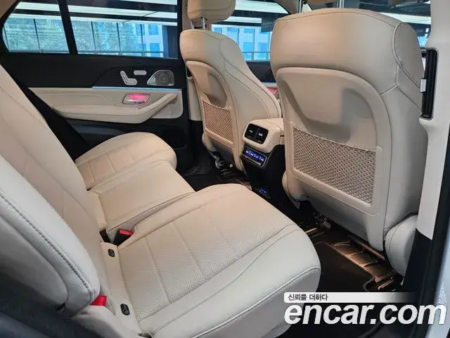 Mercedes-Benz GLE-Class 2026 — Photo 12/20