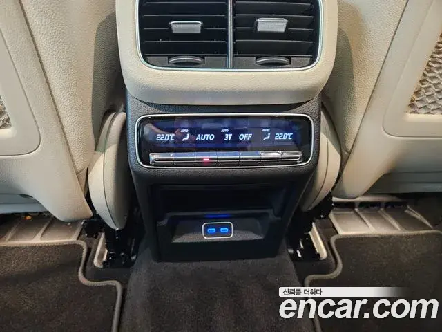 Mercedes-Benz GLE-Class 2026 — Photo 13/20