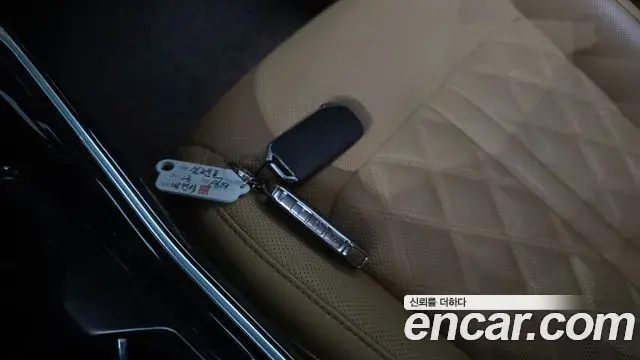Kia Sorento 2023 — Photo 15/20