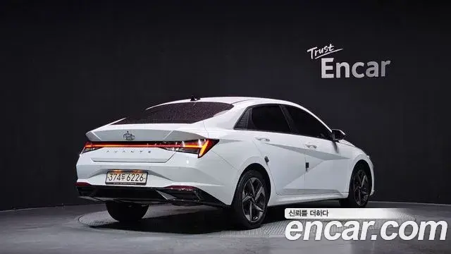 Hyundai Avante 2020 — Фото 2/20