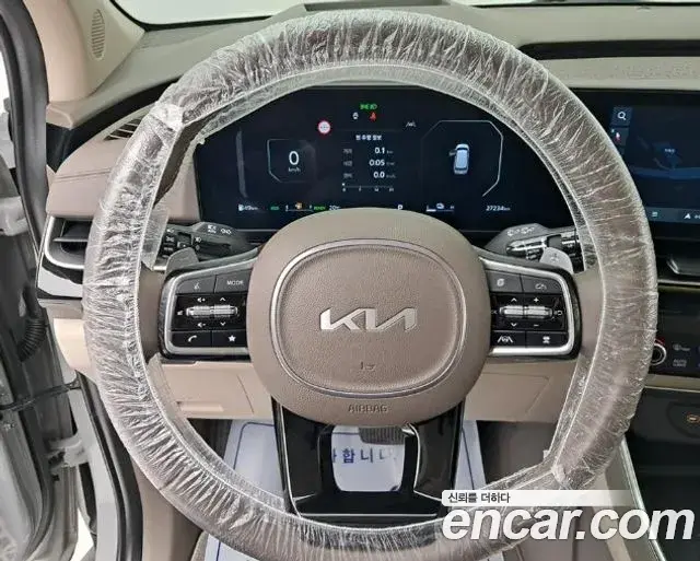 Kia Carnival 2024 — Photo 9/20