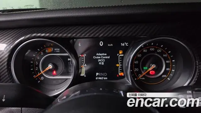 Jeep Wrangler 2021 — Photo 8/20