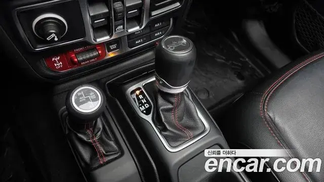 Jeep Wrangler 2019 — Photo 9/20