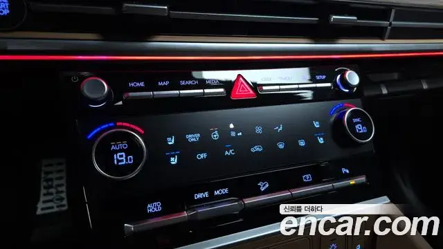 Hyundai Santa Fe 2026 — Photo 19/20