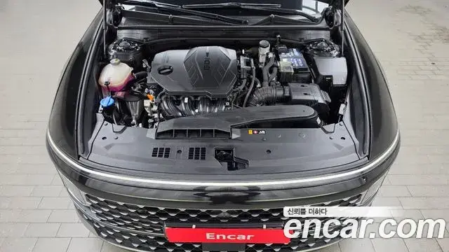 Hyundai Grandeur 2023 — Photo 6/20