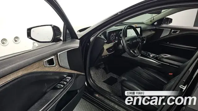 Kia K8 2021 — Photo 10/20