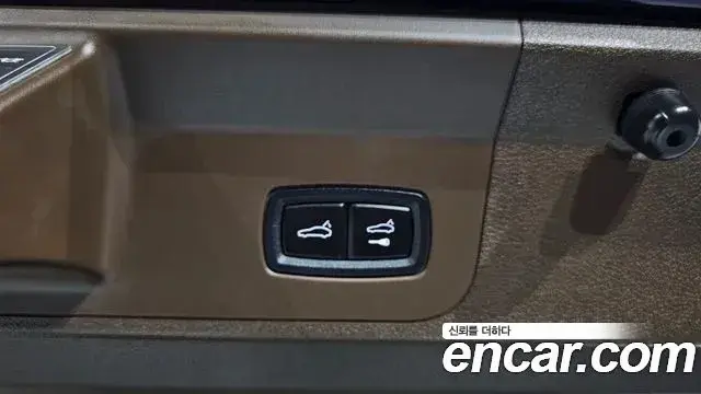 Porsche Panamera 2022 — Şəkil 18/20
