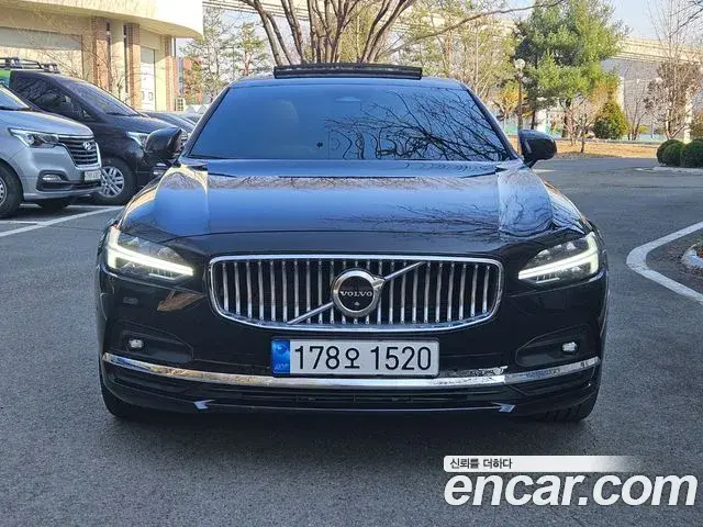 Volvo S90 2022 — Photo 15/20