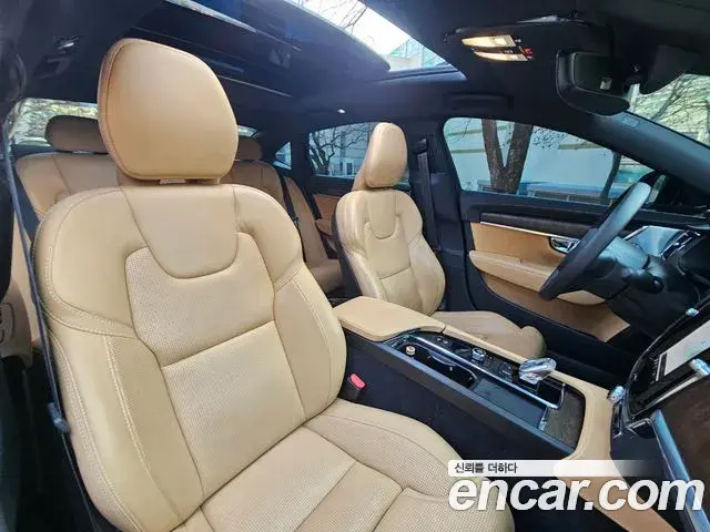 Volvo S90 2022 — Photo 1/20