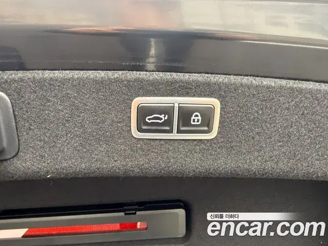 Genesis G80 2023 — Şəkil 18/20