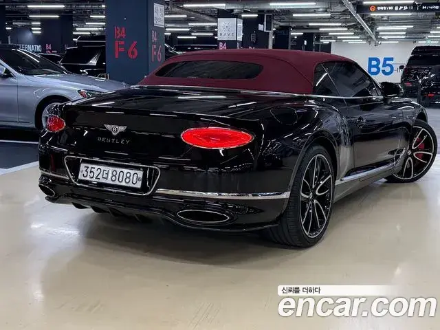 Bentley Continental GT 2019 — Photo 13/18