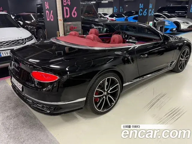 Bentley Continental GT 2019 — Photo 5/18