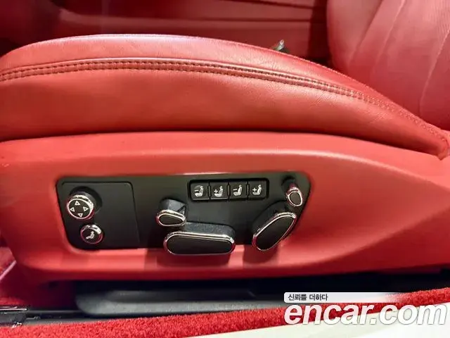Bentley Continental GT 2019 — Photo 12/18