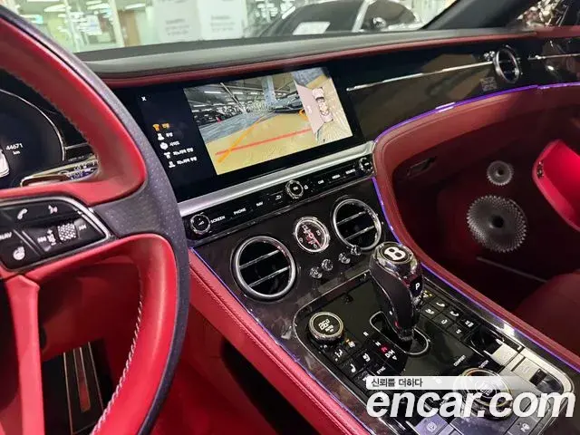 Bentley Continental GT 2019 — Photo 4/18