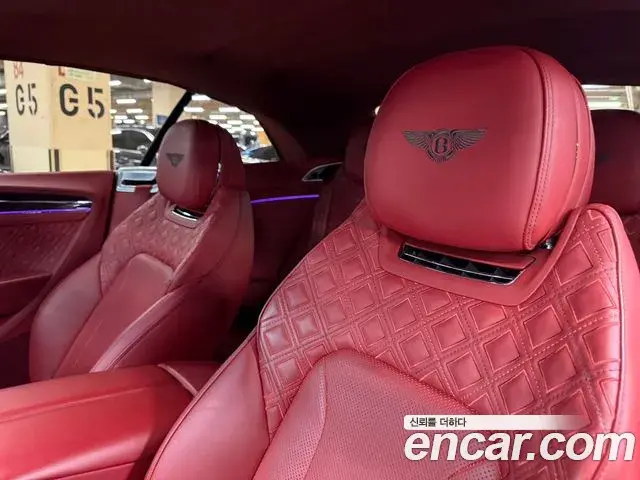 Bentley Continental GT 2019 — Photo 11/18