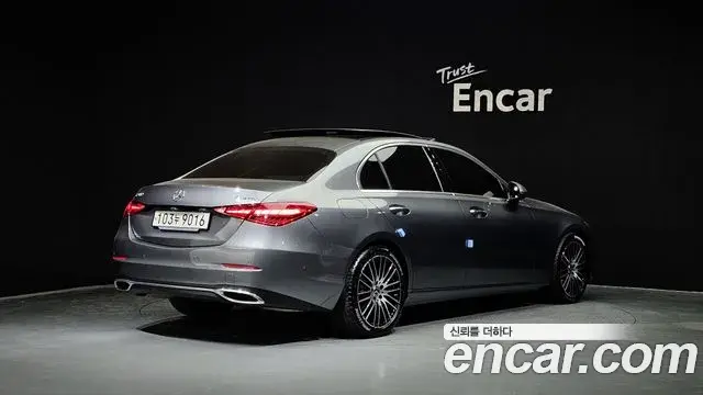 Mercedes-Benz C-Class 2023 — ფოტო 12/20
