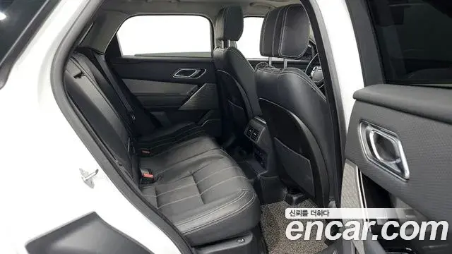 Land Rover Range Rover Velar 2019 — Фото 12/20