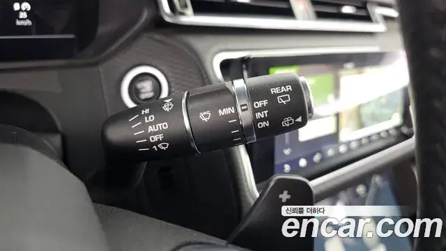 Land Rover Range Rover Velar 2019 — Фото 14/20