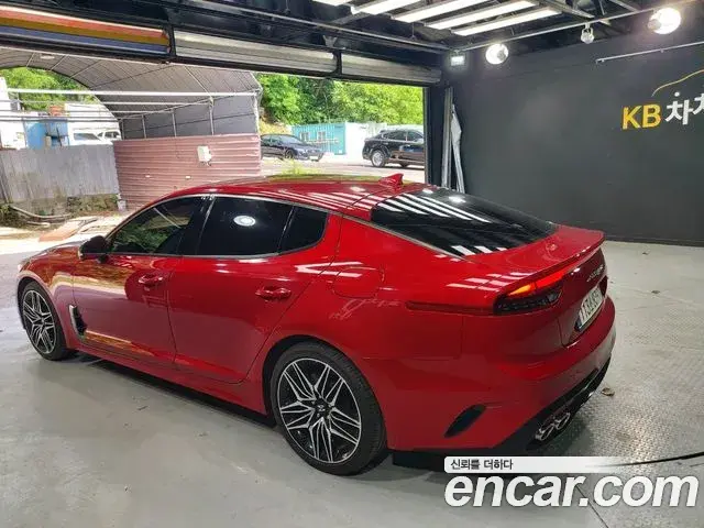 Kia Stinger Meister 2021 — Şəkil 10/20