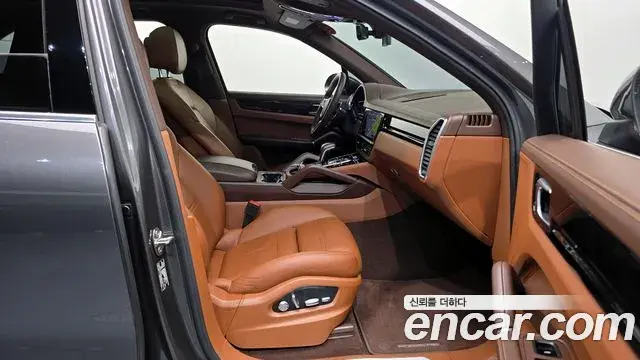 Porsche Cayenne 2019 — Şəkil 10/20