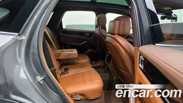 Porsche Cayenne 2019 — Şəkil 8/20