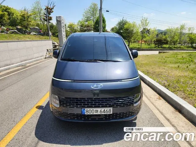 Hyundai Staria 2022 — Photo 8/20